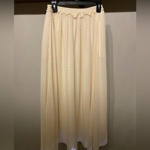 H & M cream dotted skirt
